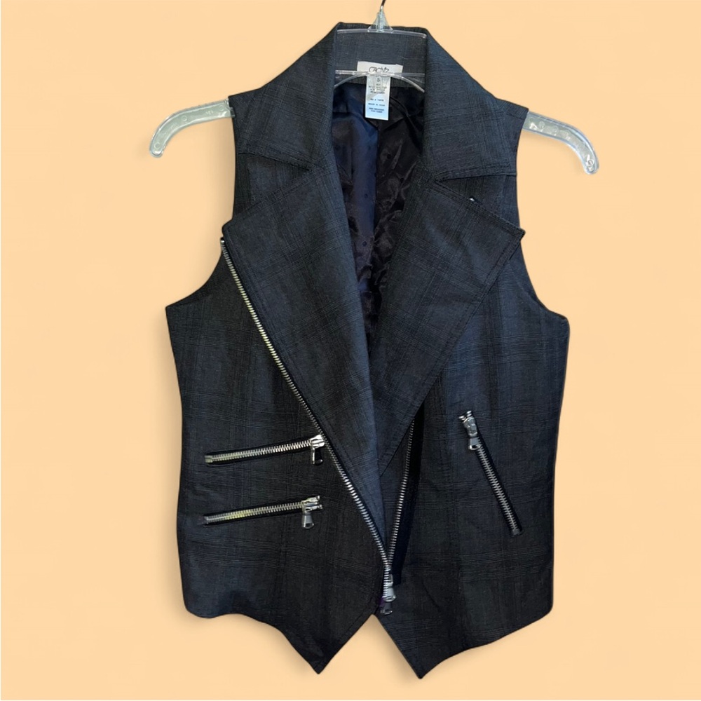 Grey Vest with Zipper Details